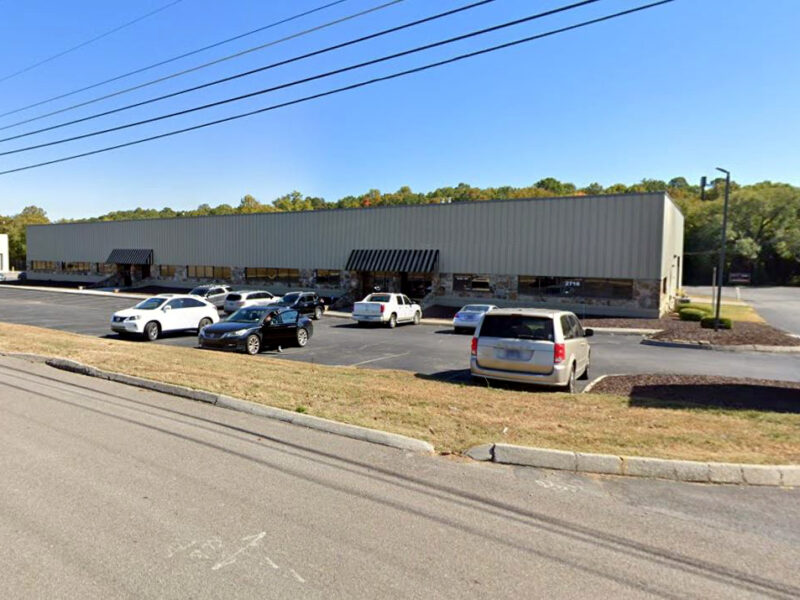 FOR LEASE: 7,500 sf Warehouse / Office in East Knoxville